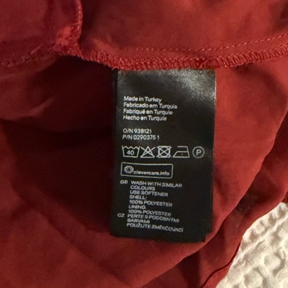 [2] H&M Rich Red Sleeveless Wrap Tank - Picture 4 of 5
